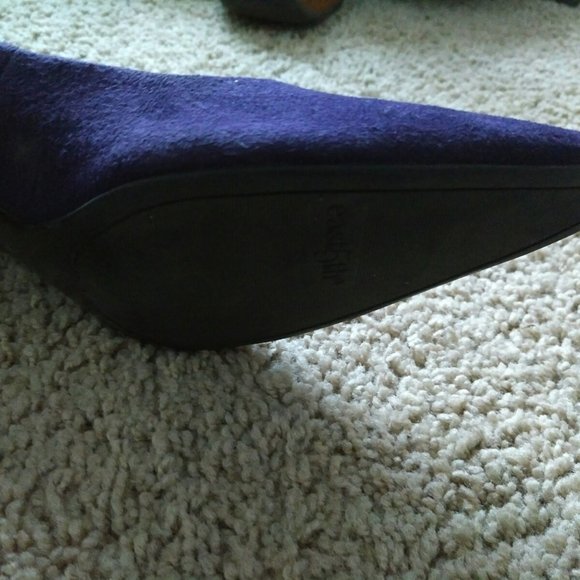 EAST 5th. Purple Pumps - Picture 7 of 8